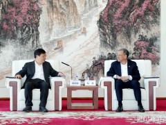 倪真與正泰集團董事長南存輝會談，雙方就深化新能源、零碳園區、算電協同等領域合作深入交流